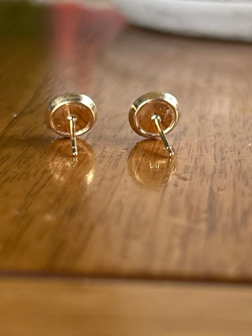 Vintage 14K SOLID GOLD Onyx Post Back Earrings